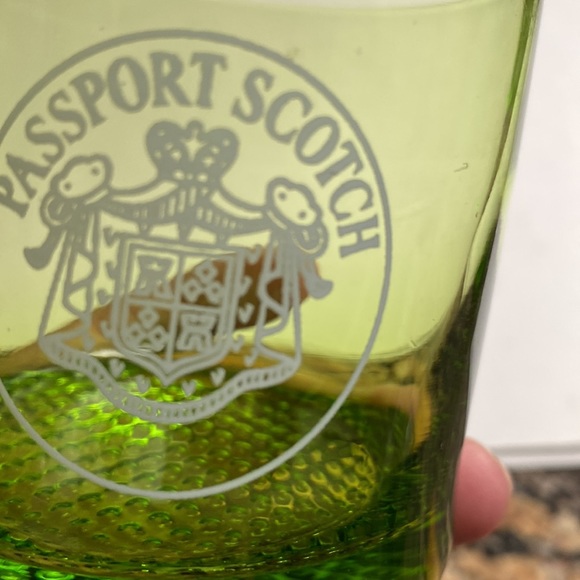 Vintage Branded Passport Scotch lo ball green glasses - Picture 7 of 9